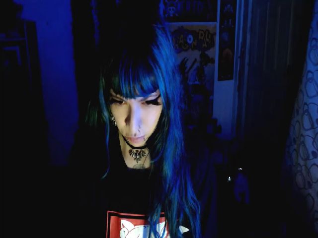 Live sex webcam photo for umaru_michae #271678681