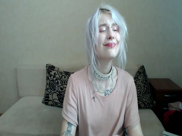 Live sex webcam photo for Killinna #271684143