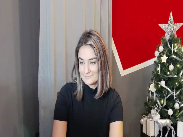 Live sex webcam photo for SecretAmber #271683412