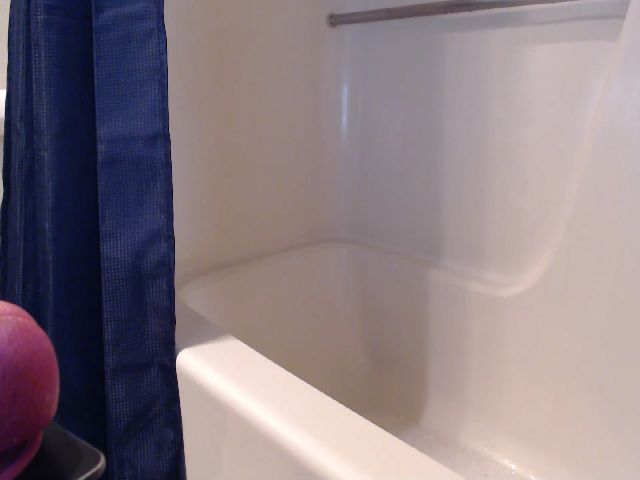 Live sex webcam photo for RoxieGBIV #271678327