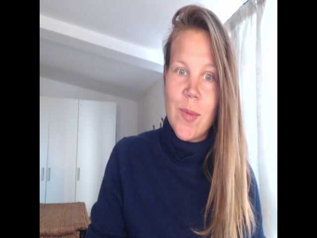 Live sex webcam photo for CallMeMaria #271684537