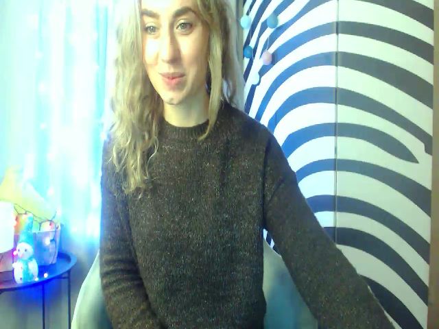 Live sex webcam photo for HeartGirl #271681691