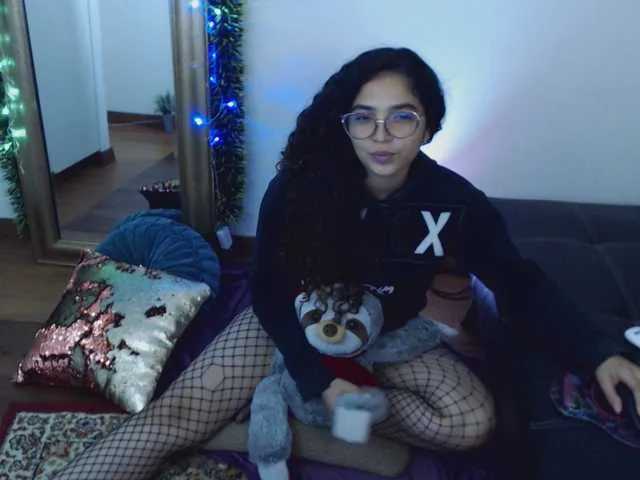 Live sex webcam photo for aria19xo #271679977