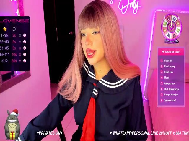 Live sex webcam photo for Melaniemiler #271678288