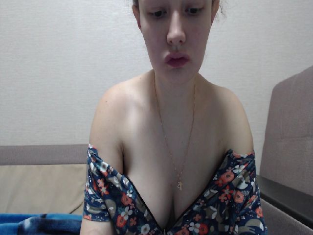 Live sex webcam photo for Annacookie007 #271680421