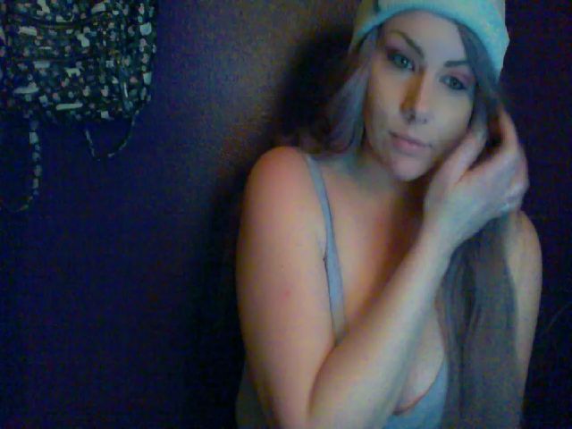 Live sex webcam photo for SophieVioletX #271680965