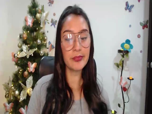 Live sex webcam photo for Summer_Cum1 #271677546