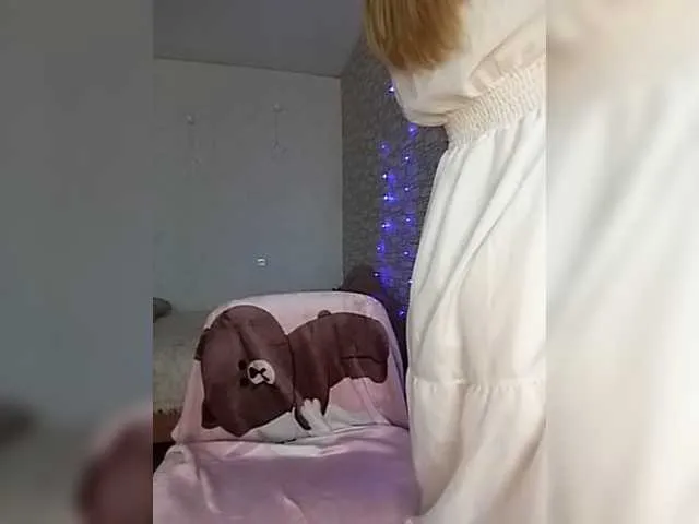 Live sex webcam photo for Alisacat8 #271676030