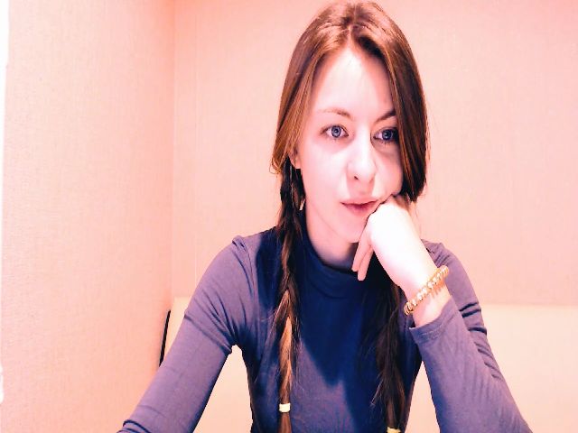 Live sex webcam photo for Amelie_Le #271683439