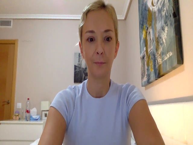 Live sex webcam photo for Aimee_Angel #271684195