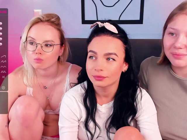 Live sex webcam photo for HollaEaster #271682251