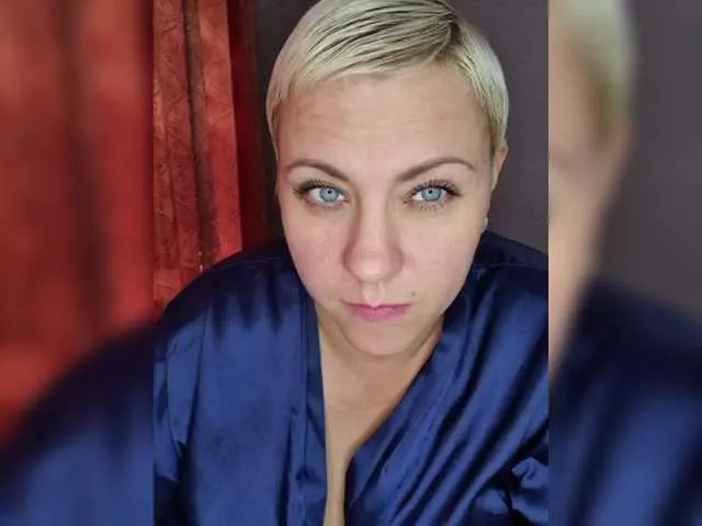 Live sex webcam photo for --ALEKSA- #291166259