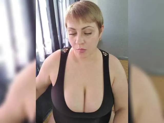 Live sex webcam photo for --ALEKSA- #292127277