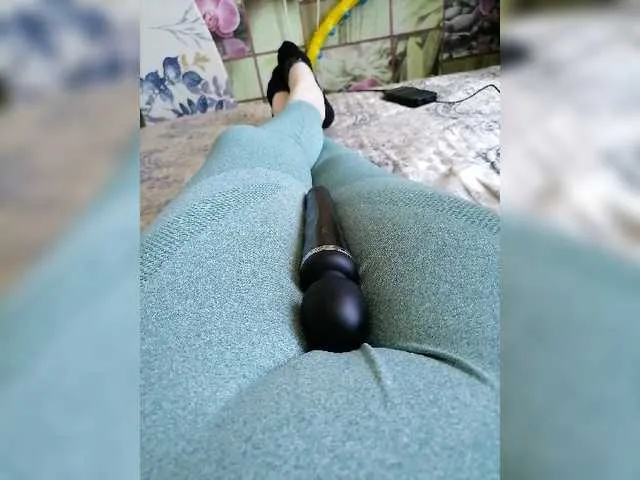 Live sex webcam photo for --Daiguiri-- #277972114