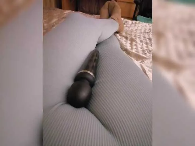 Live sex webcam photo for --Daiguiri-- #290179321