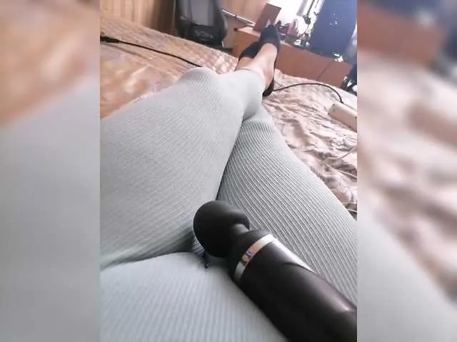 Live sex webcam photo for --Daiguiri-- #291097852