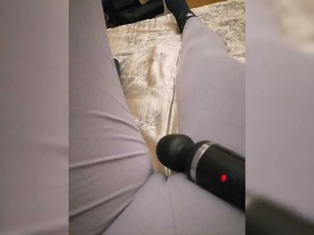 Live sex webcam photo for --Daiguiri-- #293089902