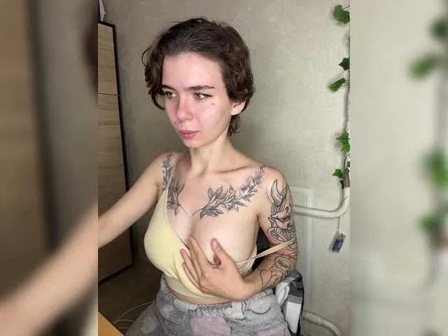 Live sex webcam photo for --INDICA-- #290993305