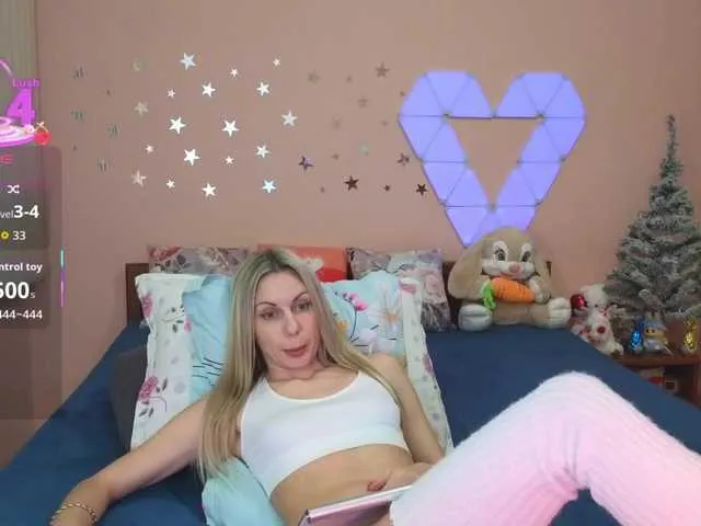 Live sex webcam photo for --LiMoNaDiK-- #292426781