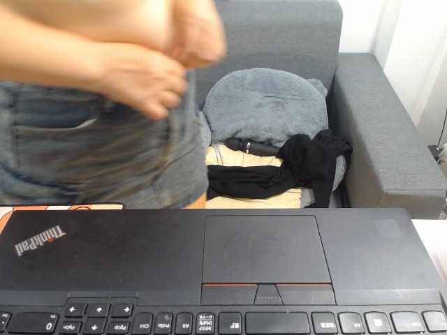 Live sex webcam photo for --Luna-- #292282592