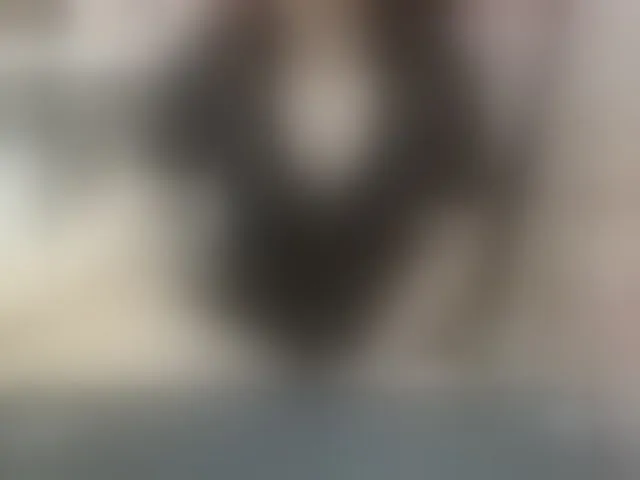Live sex webcam photo for --Luna-- #292811480