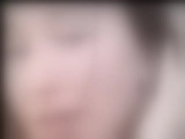 Live sex webcam photo for --MODEL--1 #292637196