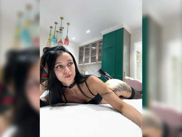 Live sex webcam photo for --SATIVA-- #277782700