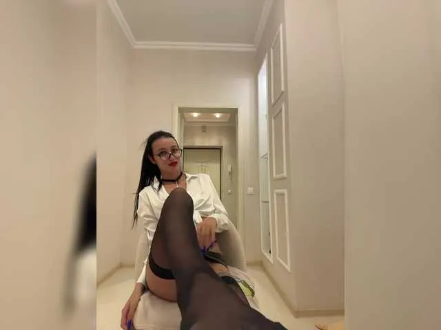 Live sex webcam photo for --SATIVA-- #278299315
