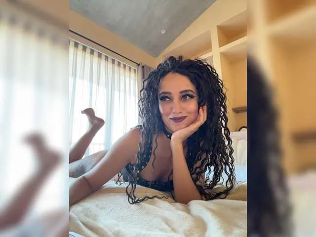 Live sex webcam photo for --SATIVA-- #293758982