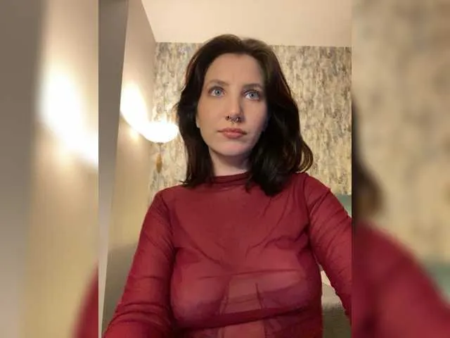 Live sex webcam photo for --Vixie-- #276812050