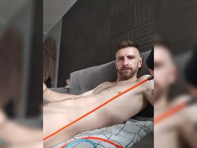 Live sex webcam photo for --sweetDICK-- #293934736