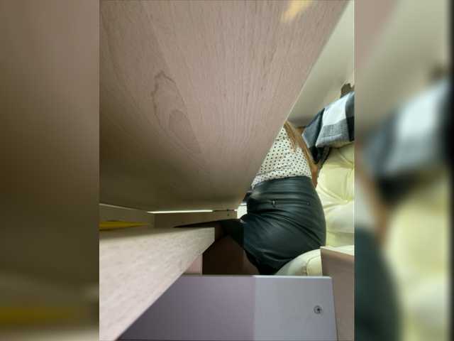 Live sex webcam photo for -A-L-I-C-E- #276914430