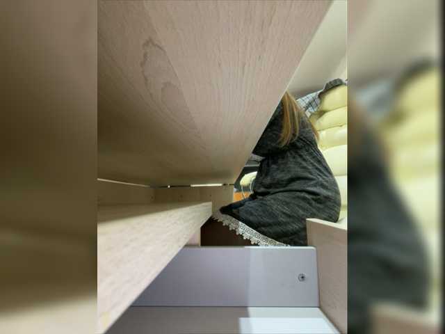 Live sex webcam photo for -A-L-I-C-E- #277304334