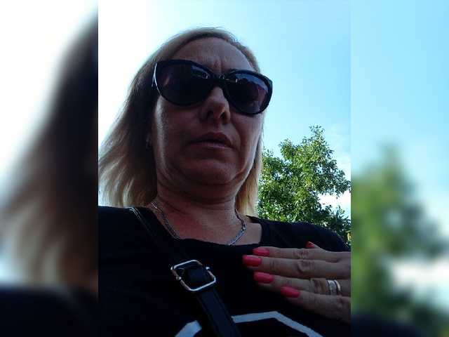 Live sex webcam photo for -AMELIA- #274442274