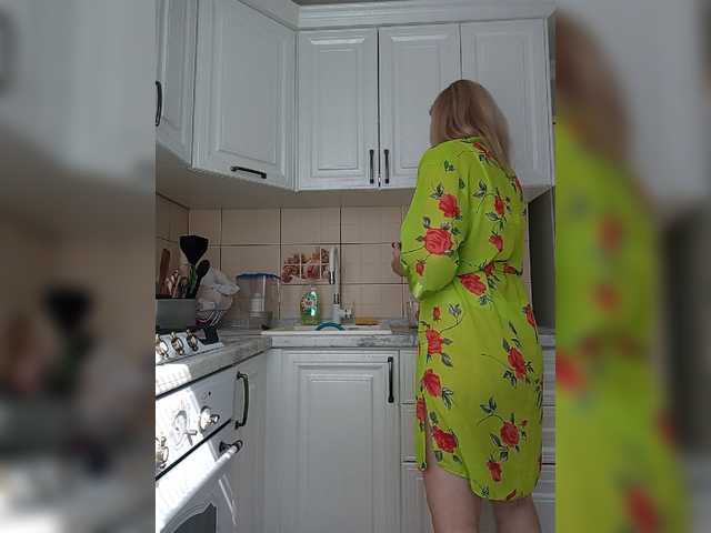 Live sex webcam photo for -AMELIA- #275638606