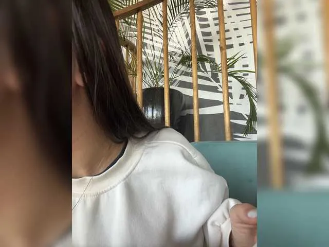 Live sex webcam photo for -ANN- #273126882
