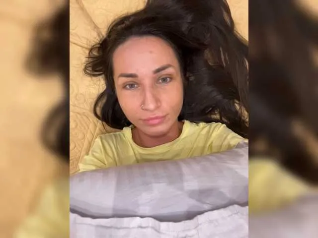 Live sex webcam photo for -ANN- #273716019