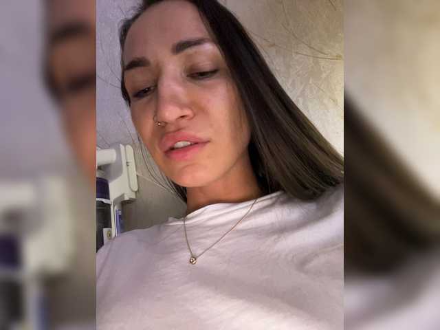 Live sex webcam photo for -ANN- #274296099