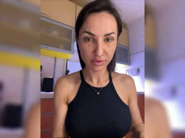 Live sex webcam photo for -ANN- #275747103