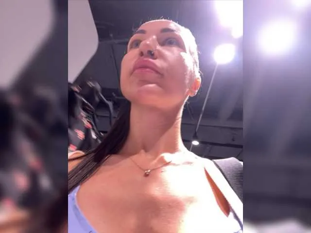 Live sex webcam photo for -ANN- #276043821