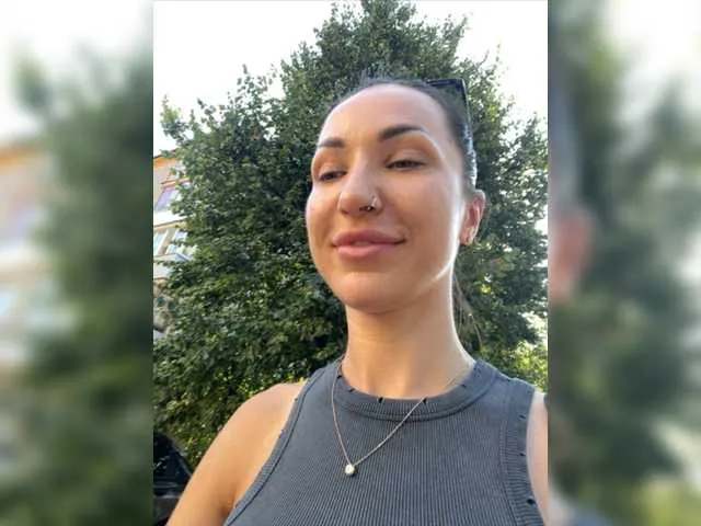 Live sex webcam photo for -ANN- #276073251