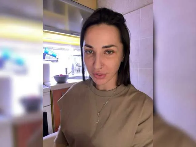 Live sex webcam photo for -ANN- #276406101