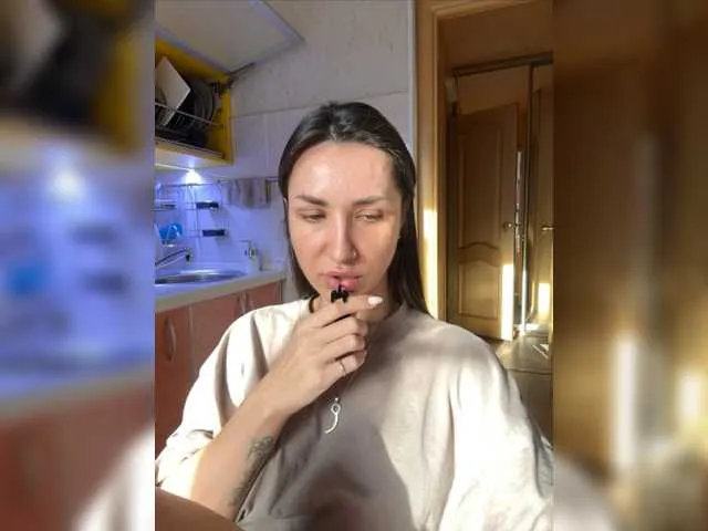 Live sex webcam photo for -ANN- #276467638