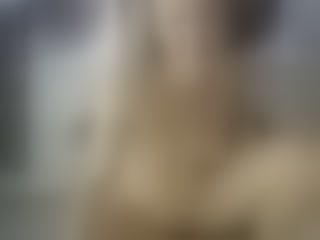 Live sex webcam photo for -Aisha- #179952741