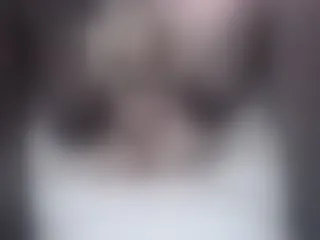 Live sex webcam photo for -Aisha- #183639948