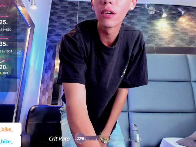 Live sex webcam photo for -Alan18- #277733244