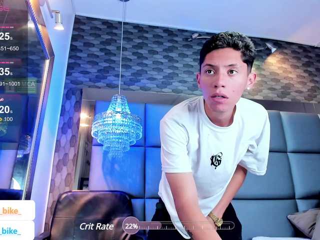 Live sex webcam photo for -Alan18- #277761419