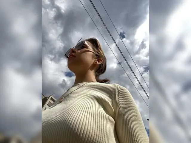 Live sex webcam photo for -Alessandra #276018978