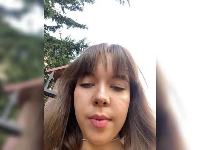 Live sex webcam photo for -Alessandra #276217985