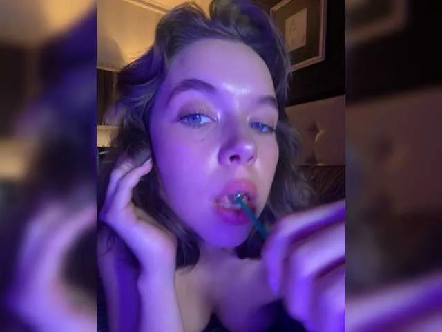 Live sex webcam photo for -Alessandra #276367621